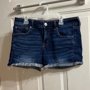 American Eagle Women’s Super Stretch Shortie size 10